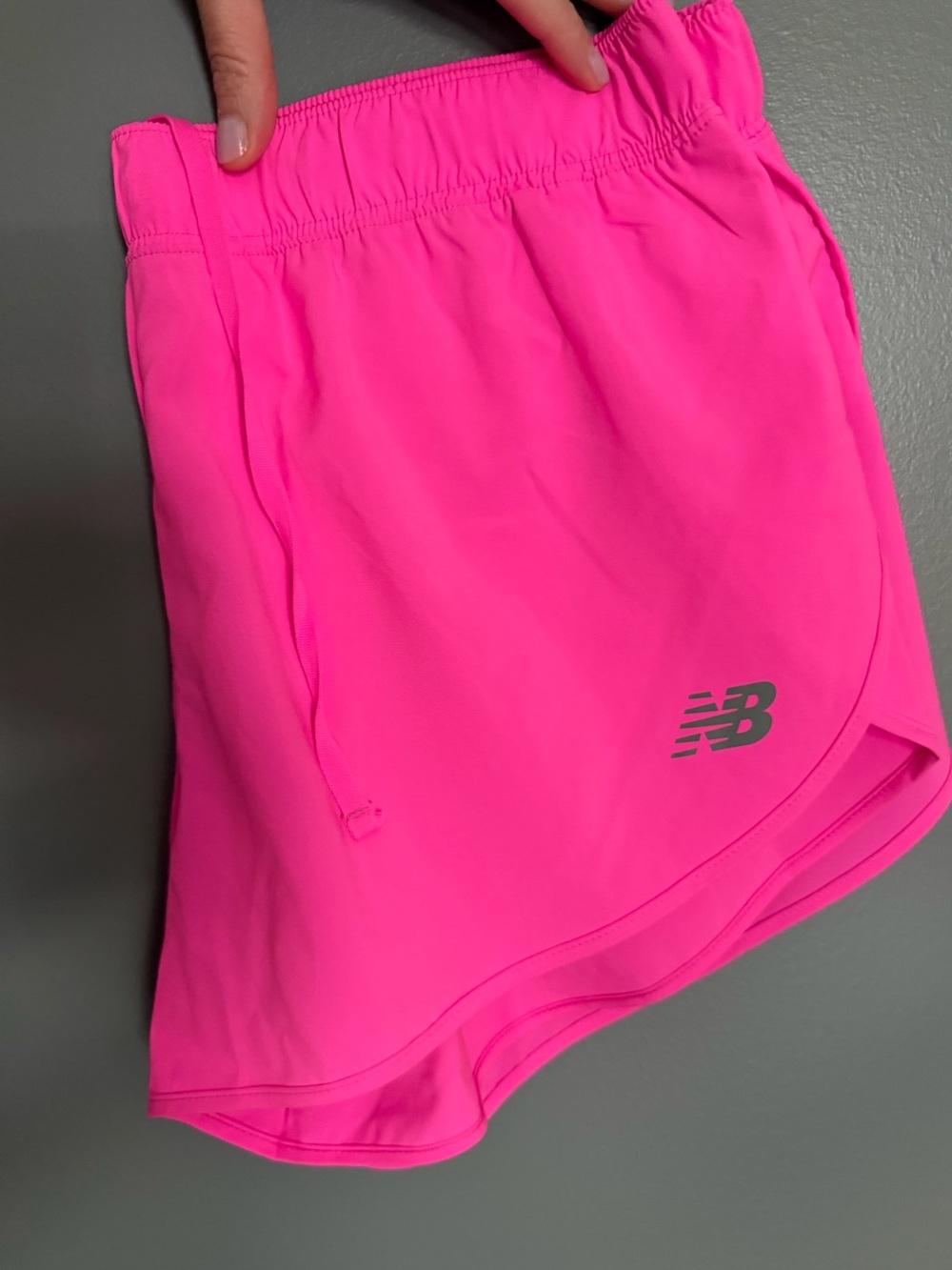 NWT New Balance Women's Bright Pink Athletic Split-Hem Shorts🩷